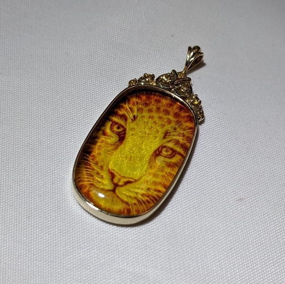10k Copal Amber Leopard Pendant - Picture 2 of 8